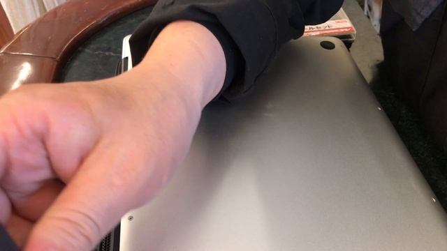 不安定になったMacBook Pro 15inch Mid 2010のメモリーを16GB→8GBにダウングレード смотреть онлайн