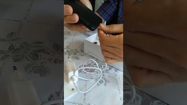 Что лежит в коробке HUAWEI P30 lite смотреть онлайн