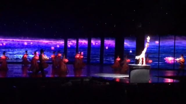 Sanya Романтический парк. смотреть онлайн
