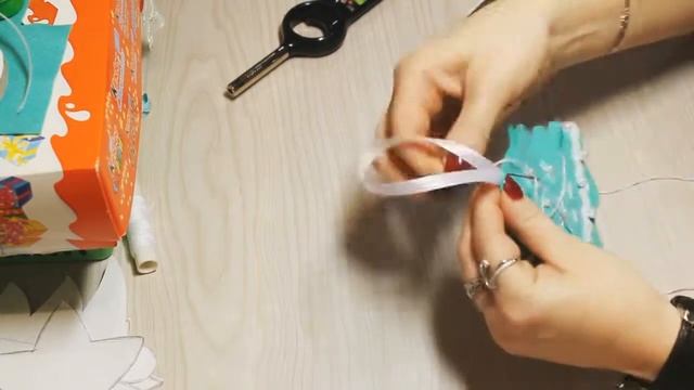 DIY: Ёлочные игрушки из фетра смотреть онлайн