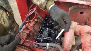 Регулировка клапана на тракторе т-25. Декомпрессор заработал. #деревня #трактор #ремонт