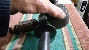 Болгарка-настроить зазор редуктора.