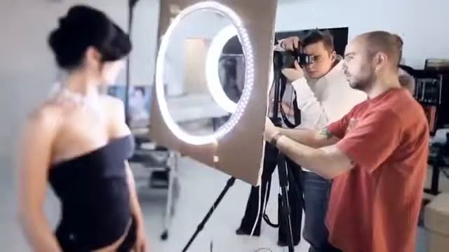 Ellie White - power of love смотреть онлайн