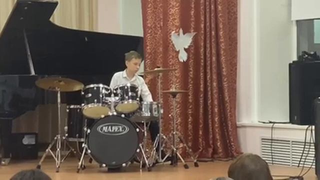 Комбат - Любэ drum cover Шаравара Ярослав 12 лет, 5 класс смотреть онлайн