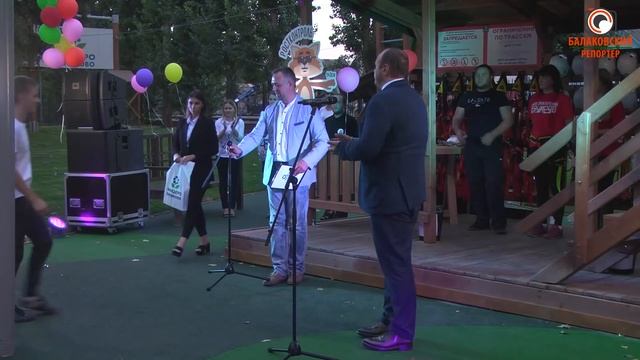 Новые приключения для балаковцев: в "Изумруде" открылся уникальный верёвочный парк смотреть онлайн