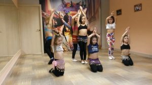 Урок восточного танца, танец живота для детей, Беллиданс.