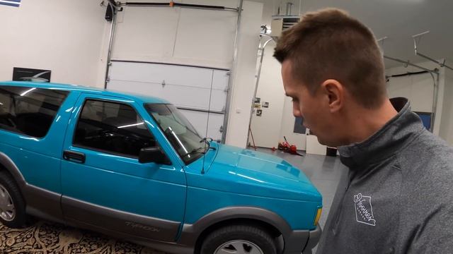 GM Was Brilliant to Bring Back Hummer, But Should Also Revive the GMC Typhoon смотреть онлайн