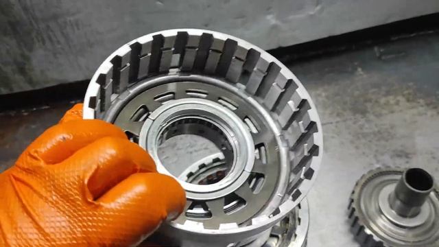 Фольксваген ПАССАТ Б5, акпп ZF 5HP19, выдавило втулку насоса, разбираем последствия , и что делать смотреть онлайн