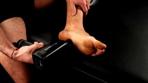 Массаж стоп. Плантарный фасциит. Перкуссионный аппарат AchedAway Classic.