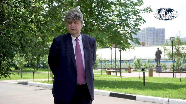 Выпускникам Факультета международной журналистики 2020 смотреть онлайн