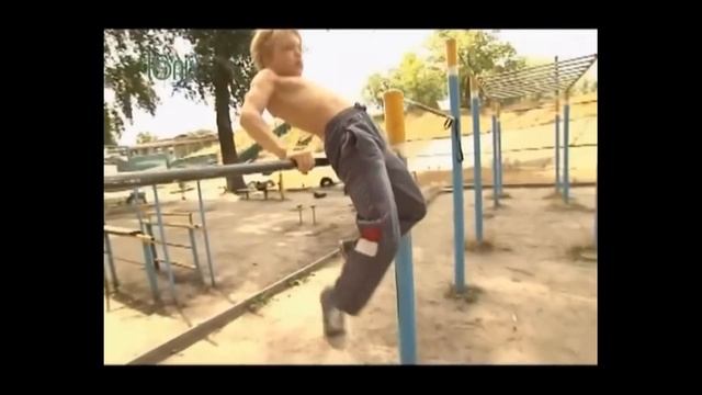 Very Strong Boy Andrey Kostash смотреть онлайн