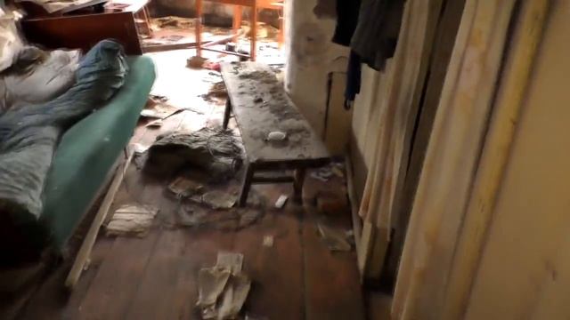 Самый страшный коп Сталк по заброшенной деревне смотреть онлайн