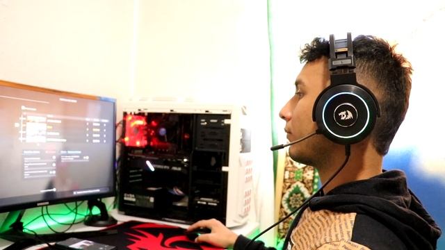 Diadema Gamer Redragon Lamia RGB Unboxing & Analisis en español - Lamia H320 смотреть онлайн