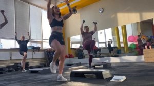 Степ силовая / групповая тренировка /часовая тренировка/ ФК НОРМА