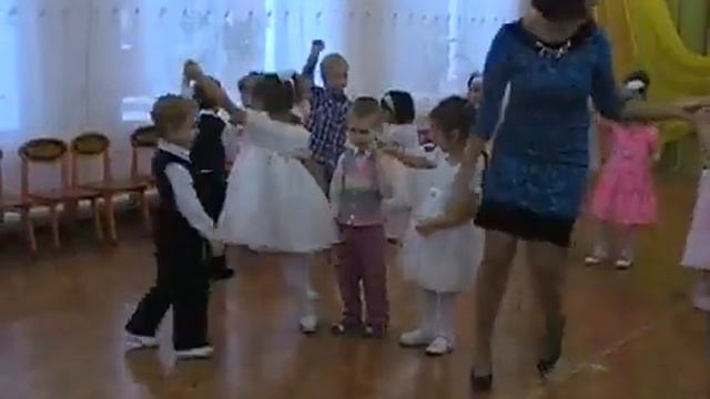 Кадриль для мамочки смотреть онлайн