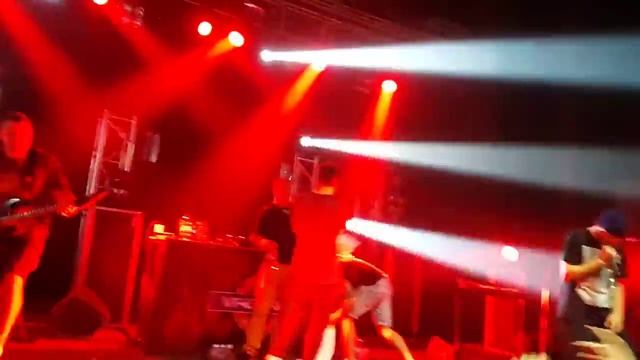 Макс Корж - Амстердам, Калининград 16.05.2015 720p смотреть онлайн