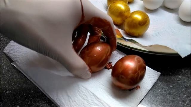 КРАСИМ ЯЙЦА, ПЕЧЕМ КУЛИЧИ, УКРАШАЕМ СТОЛ - ОТМЕЧАЕМ ПАСХУ #ПАСХА2021 смотреть онлайн