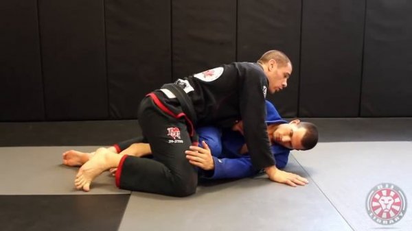 Rafael Lovato Jr  - Side Smash Pass from BJJ Library Seminar