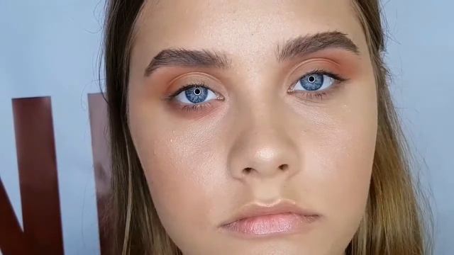 Смоки & стрелки! Divinity Makeup School! смотреть онлайн