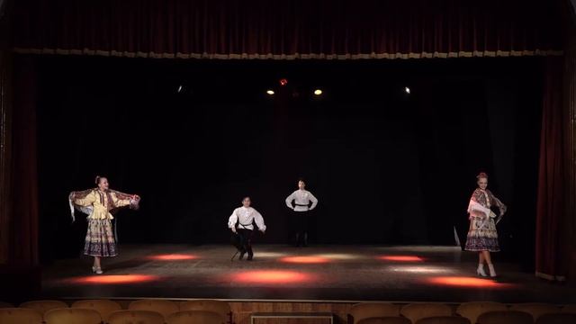 Ой при лужке при лужке. Солисты: Екатерина Крутова Алёна Москаленко