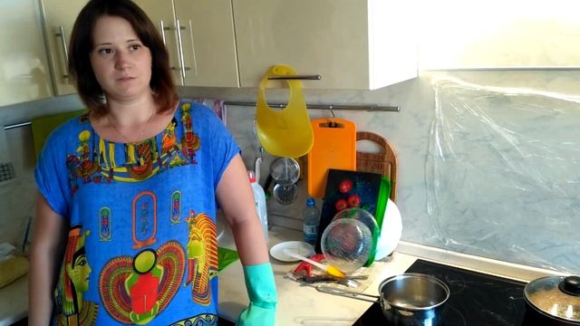 Как почистить кастрюлю средством Sinergetic для плит