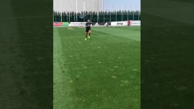 Технические ошибки в беге Криштиану Роналду) Ч.2. Technical errors Cristiano Ronaldo's sprint run-2 смотреть онлайн