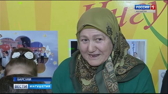 Подарок для своих мам подготовили воспитанники детского сада «Родничок» смотреть онлайн