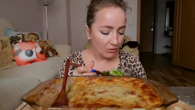 Мукбанг / МОСКОВСКИЕ ЦЕНЫ на брекеты / Советую сериалы / Запеканка с фаршем и сырной шапкой смотреть онлайн