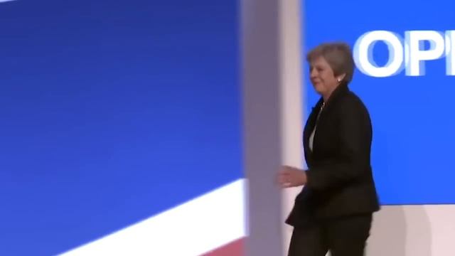 Theresa May Darts Walk-On смотреть онлайн