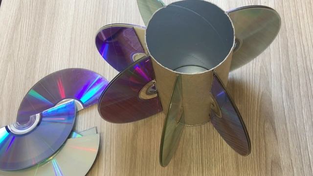 Блестящая поделка из DVD дисков ??? смотреть онлайн