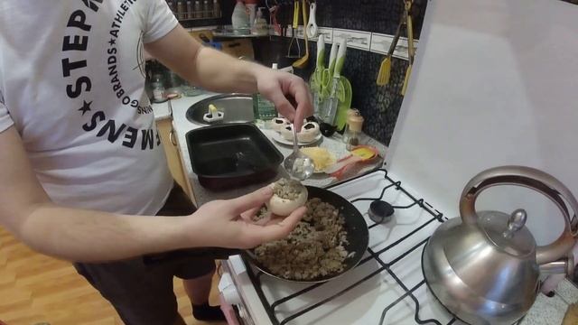 Фаршированные шампиньоны смотреть онлайн