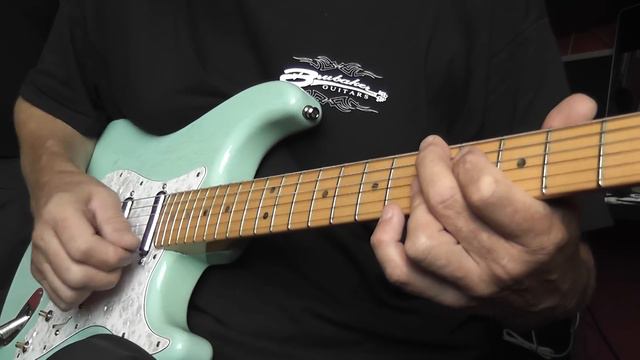 Fender Stratocaster Custom Shop YS & Lipstick pickups смотреть онлайн