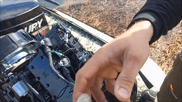 Mercury 50. ТО в полевых условиях: замена свечей, шприцовка улитки, протяжка интейка Vezdehod 1326. смотреть онлайн