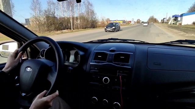 супруга первый раз за рулём гранта Кросс робот смотреть онлайн