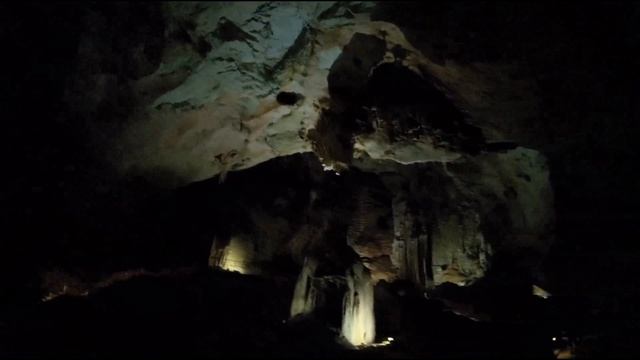 Крым незатасканный. Мамонтова пещера или Эмине-Баир-Хосар смотреть онлайн