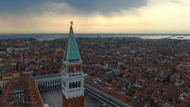 Vivaldi - Concerto For 2 Violins - Venice 4K