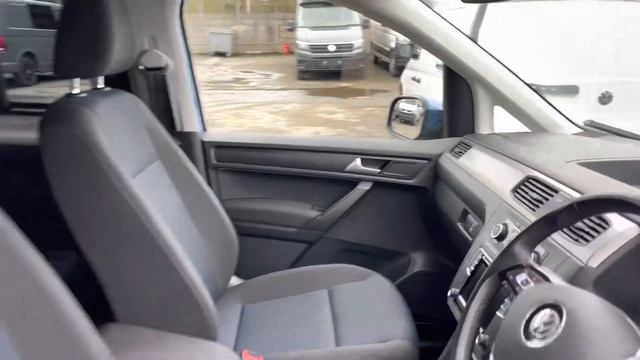 Approved Used Volkswagen Caddy C20 Life Maxi 102 PS 2.0 TDI 6sp DSG смотреть онлайн