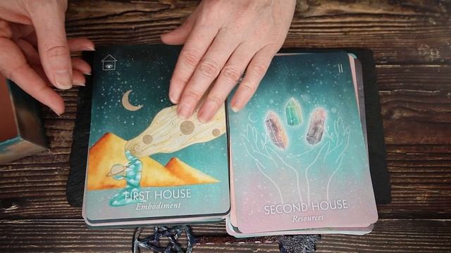 Stellar Visions Oracle Deck Flip Video смотреть онлайн