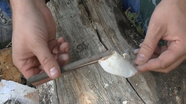 Бушкрафт Ложка Вилка из дерева ножом и выжиганием Ложка из бересты таежная ложка смотреть онлайн
