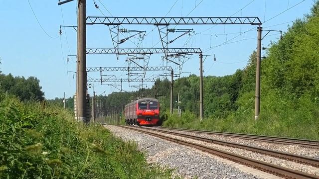 ЭД9М-0055 сообщением Ряжск-1 - Рязань-2 прибывает на о.п. 249 км смотреть онлайн