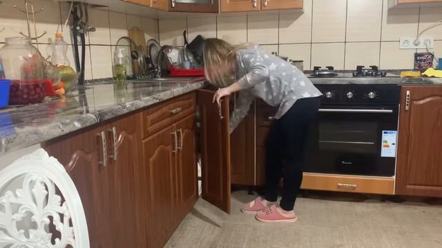 Организация в шкафу?? Мою много посуды ?? Уборка кухни после готовки ??? смотреть онлайн