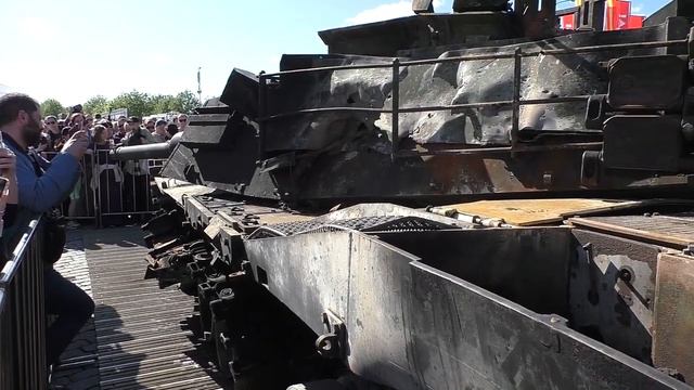 Москва. Трофейный американский танк М1А1 "Абрамс" в парке Победы на Поклонной горе.