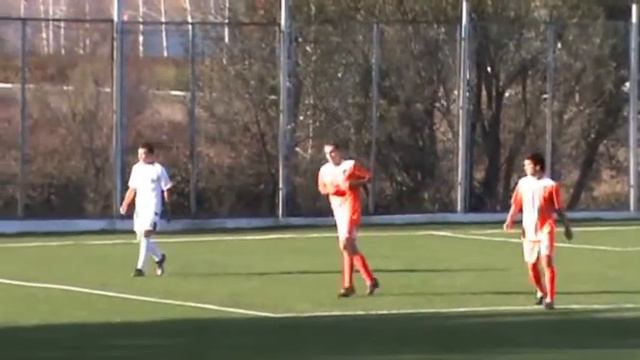 Assist by Dimitar. Etropole-Litex 1-3 (13th round of the elite youth group 01.11.2010). смотреть онлайн
