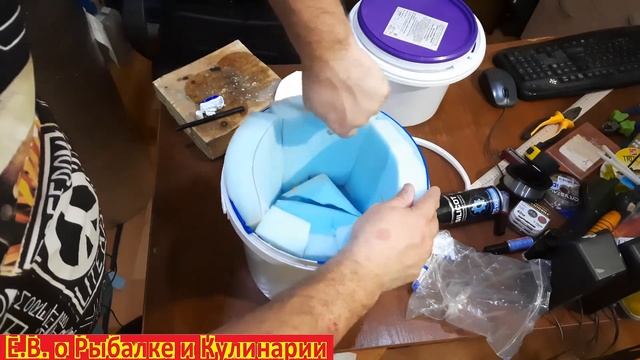 Лучший КАН-ТЕРМОС для хранения живца на зимней рыбалке своими руками. В этом кане вода не замёрзнет смотреть онлайн