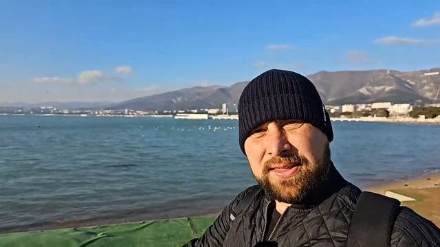 ГЕЛЕНДЖИК 23 февраля 2023 года. Всех С ПРАЗДНИКОМ! Прогулка по набережной. МОРОЗ и солнце! смотреть онлайн