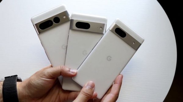 Google Pixel 7A Vs Google Pixel 7 Vs Google Pixel 7 Pro! (Comparison) (Review)