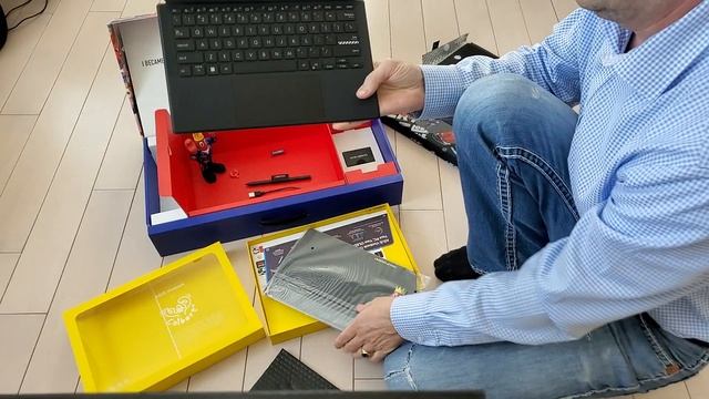 Asus Vivobook 13 Slate Oled Colbert Unboxing ? смотреть онлайн