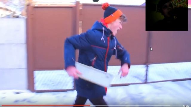 КАК ПОДНЯТЬ НОВОГОДНИЕ НАСТРОЕНИЕ ЗА 3 МИНУТЫ??? РЕАКЦИЯ DI-DI смотреть онлайн