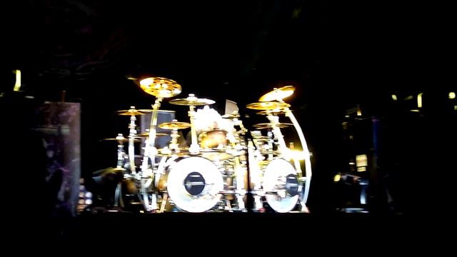 Whitesnake - Tommy Aldridge Drum Solo (08.11.2015, Moscow) смотреть онлайн