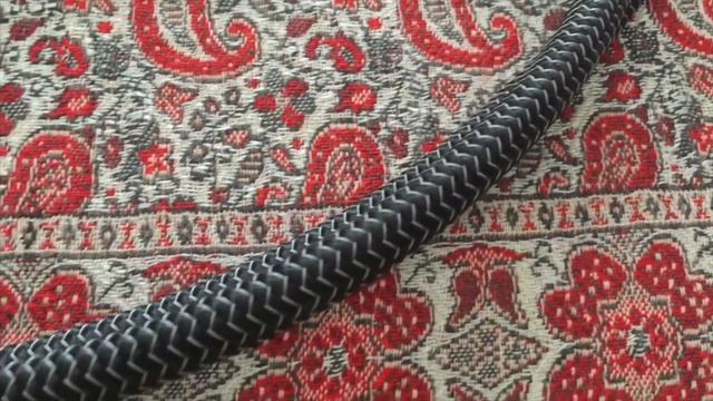 Audioquest®: Tiny Slinky HDMI Presentation & Chocolate, Diamond HDMI Cable Comparison смотреть онлайн